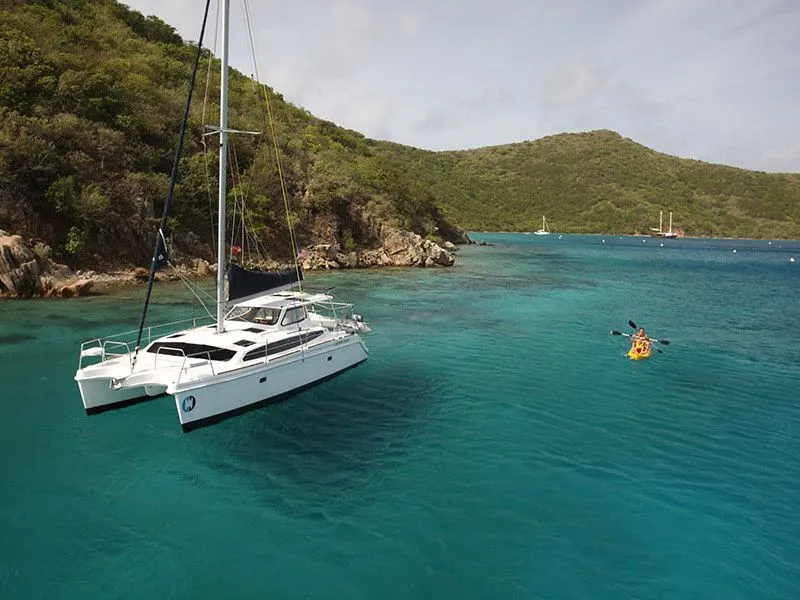 Charter a 10.79m Gemini Legacy 35 in La Trinite-sur-Mer