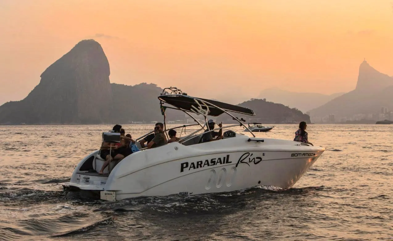 8.5m Rio de Janeiro Gerstner Skyride Motor Boat Hire