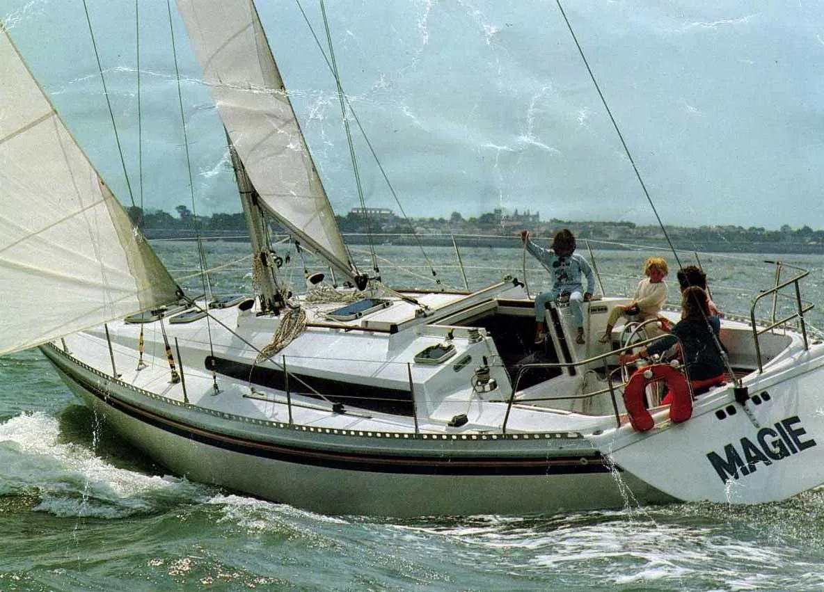Explore Dielette on a 11.6m Rental Sailing Yacht Gib Sea 116