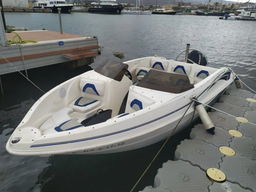 6m Mataró Glastron 550 Open Motor Boat Hire