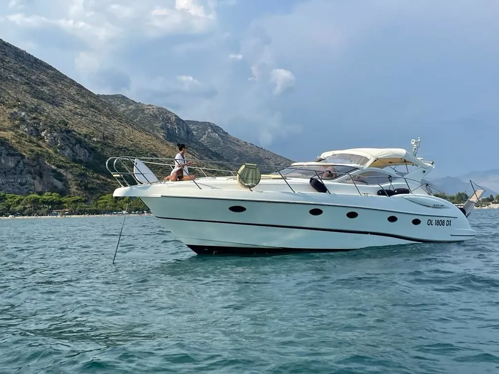 12.5m Terracina Gobbi 425 Motor Yacht Hire