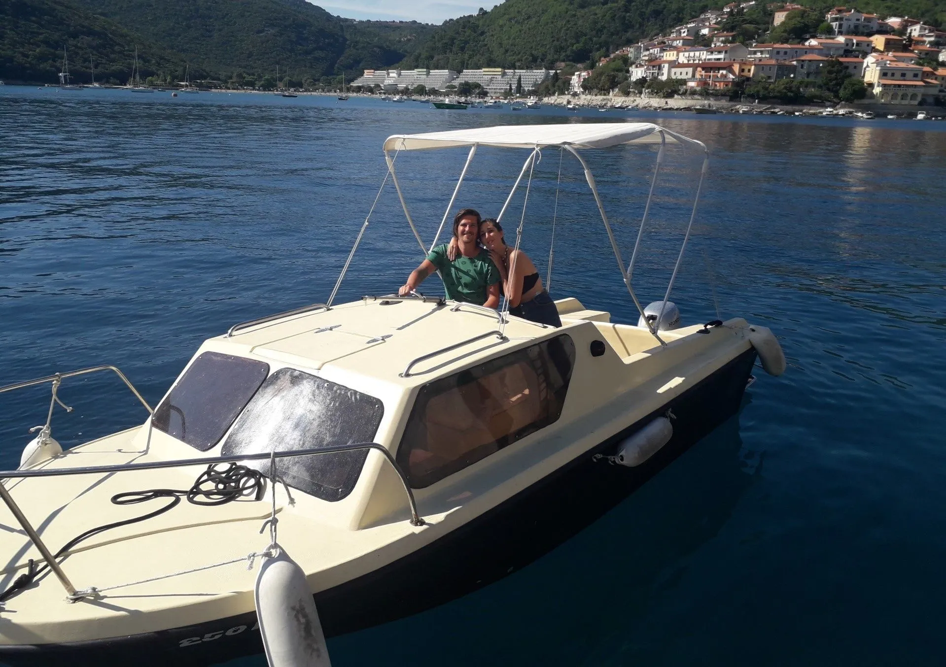 Charter a 5.9m Motor Boat Gobbi 600 Cabin in Rabac