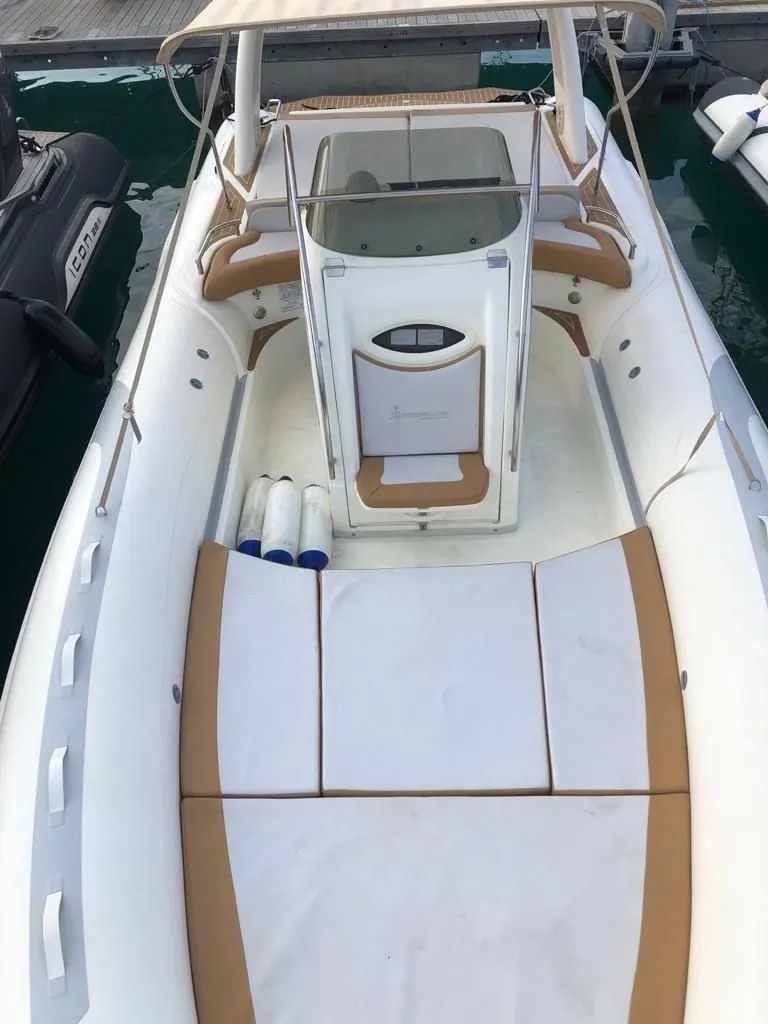Vulcano Charter Boat