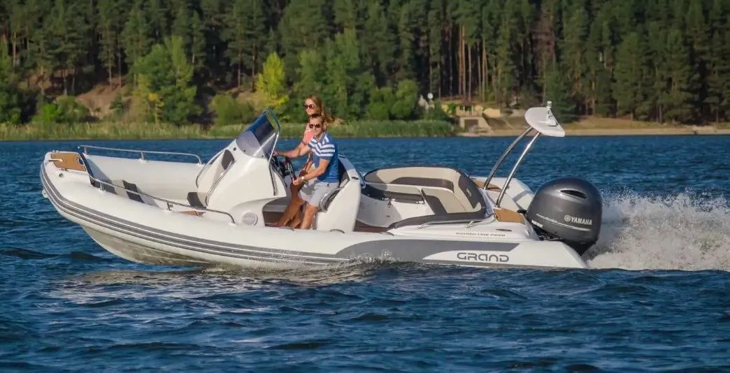 G650 Charter Boat