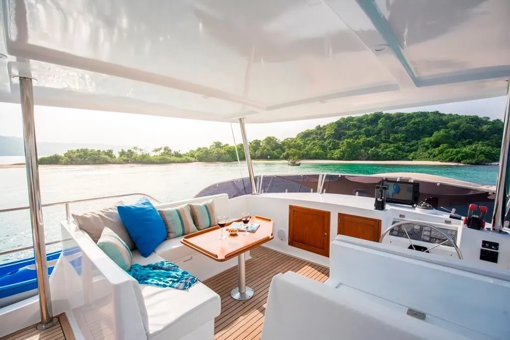 Shiraz Charter Boat