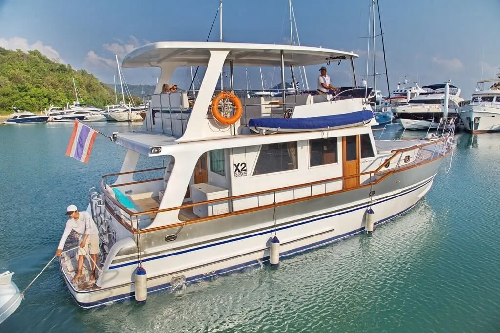 16.15m Pa Klok 2 Cabin Motor Yacht Hire