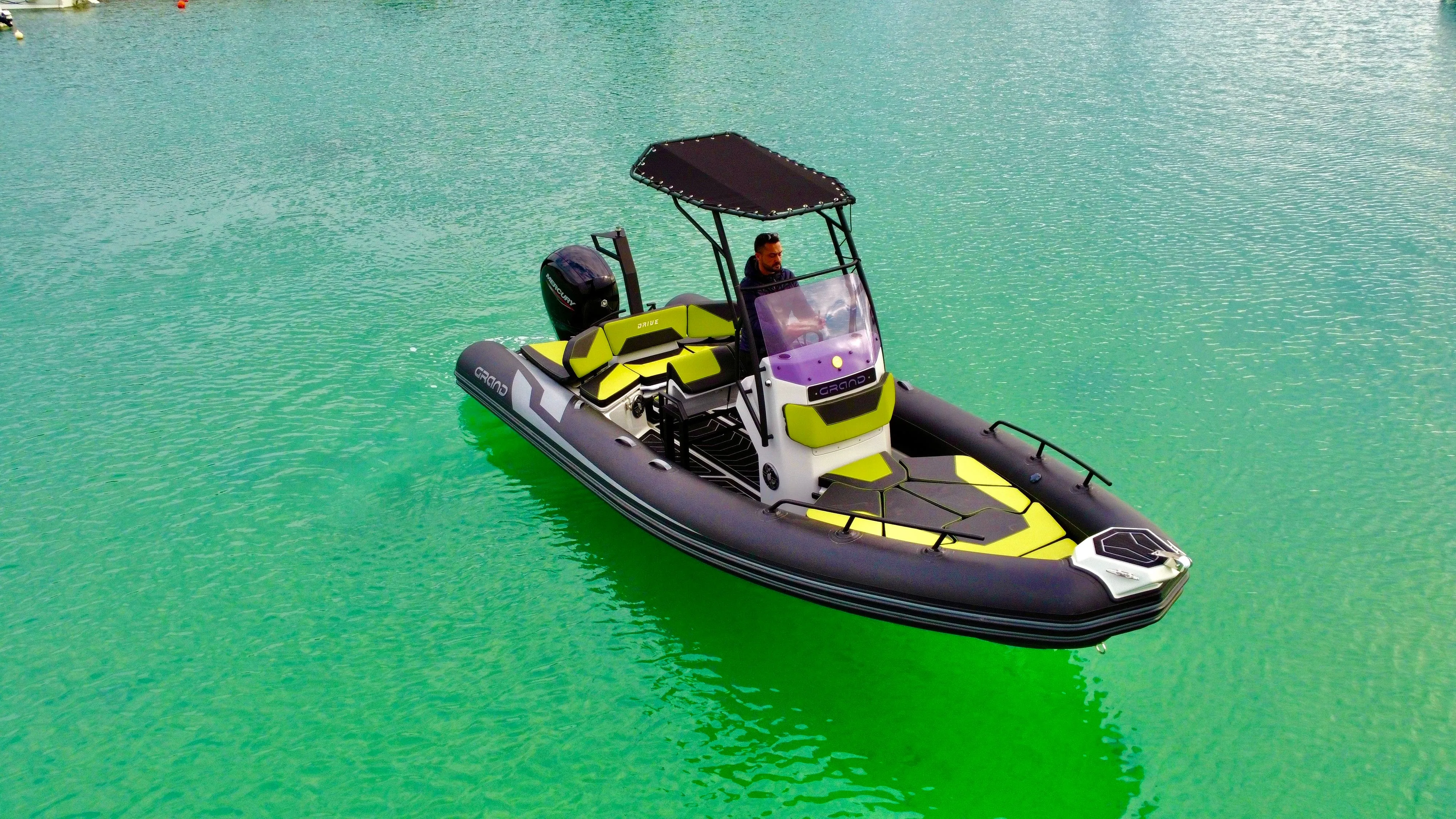 Charter a 6.2m Motor Boat in Agios Nikolaos