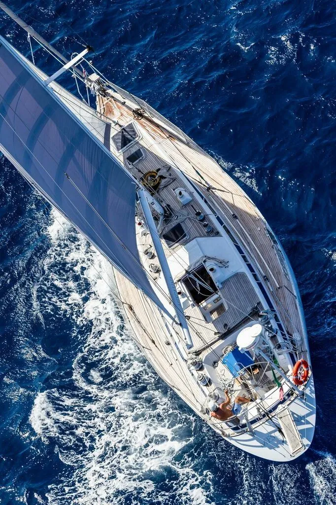 Velasmeralda Charter Boat