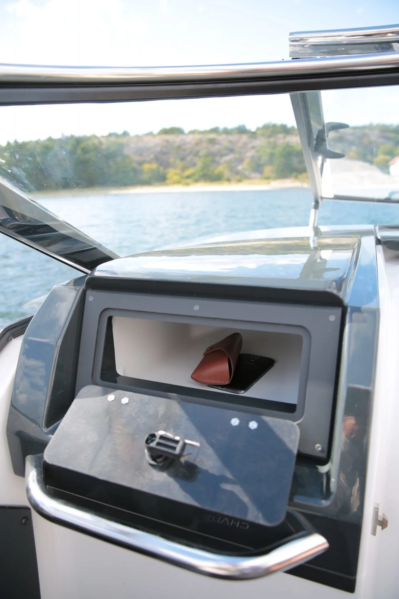 Rent a 7.56m Motor Yacht in Opatija