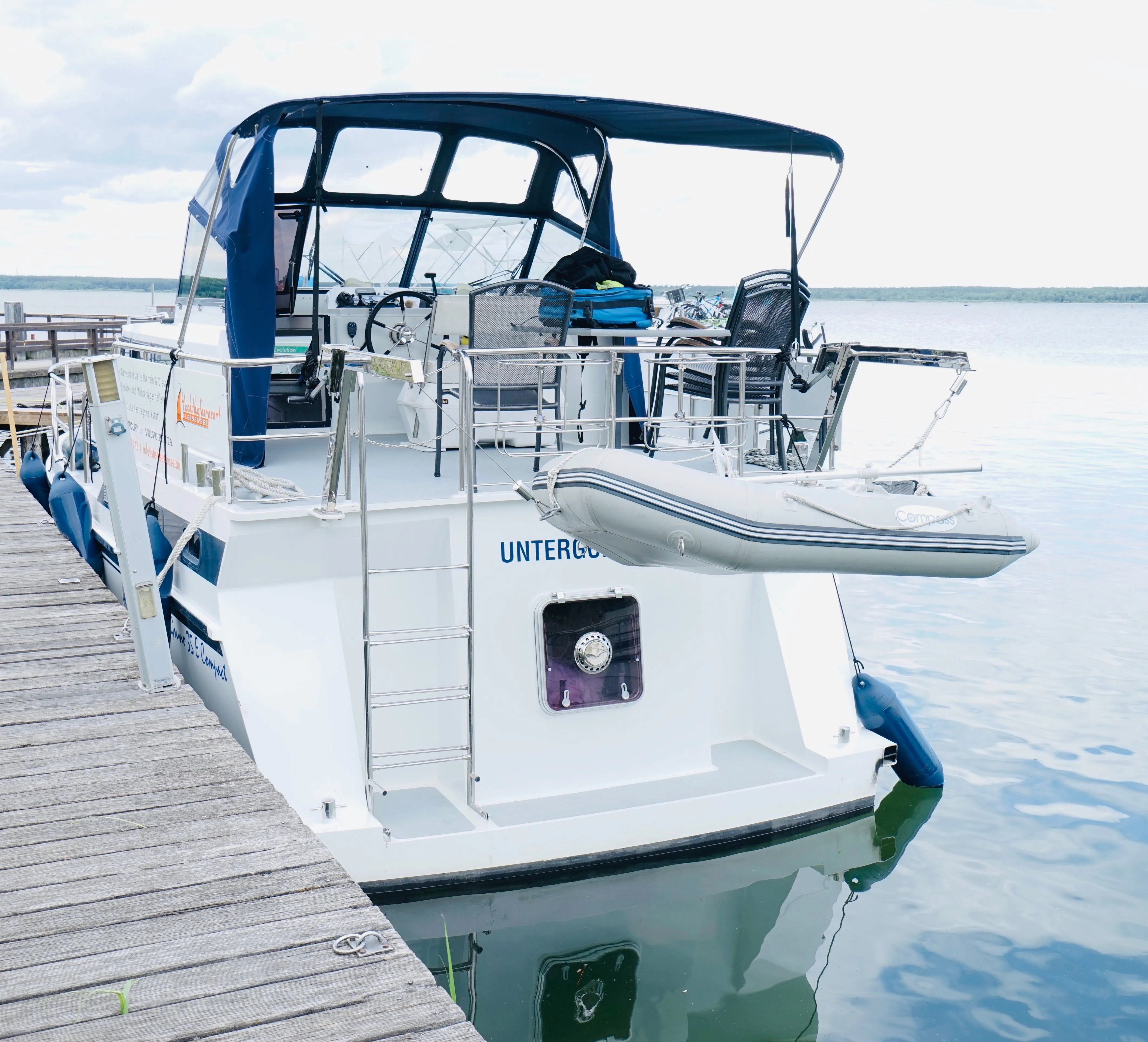Explore Göhren-Lebbin on a 11m Gruno 35 Classic Motor Yacht Rental