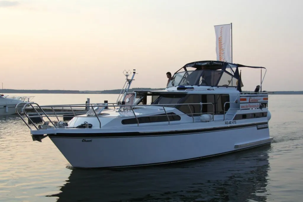 Chanty Charter Boat