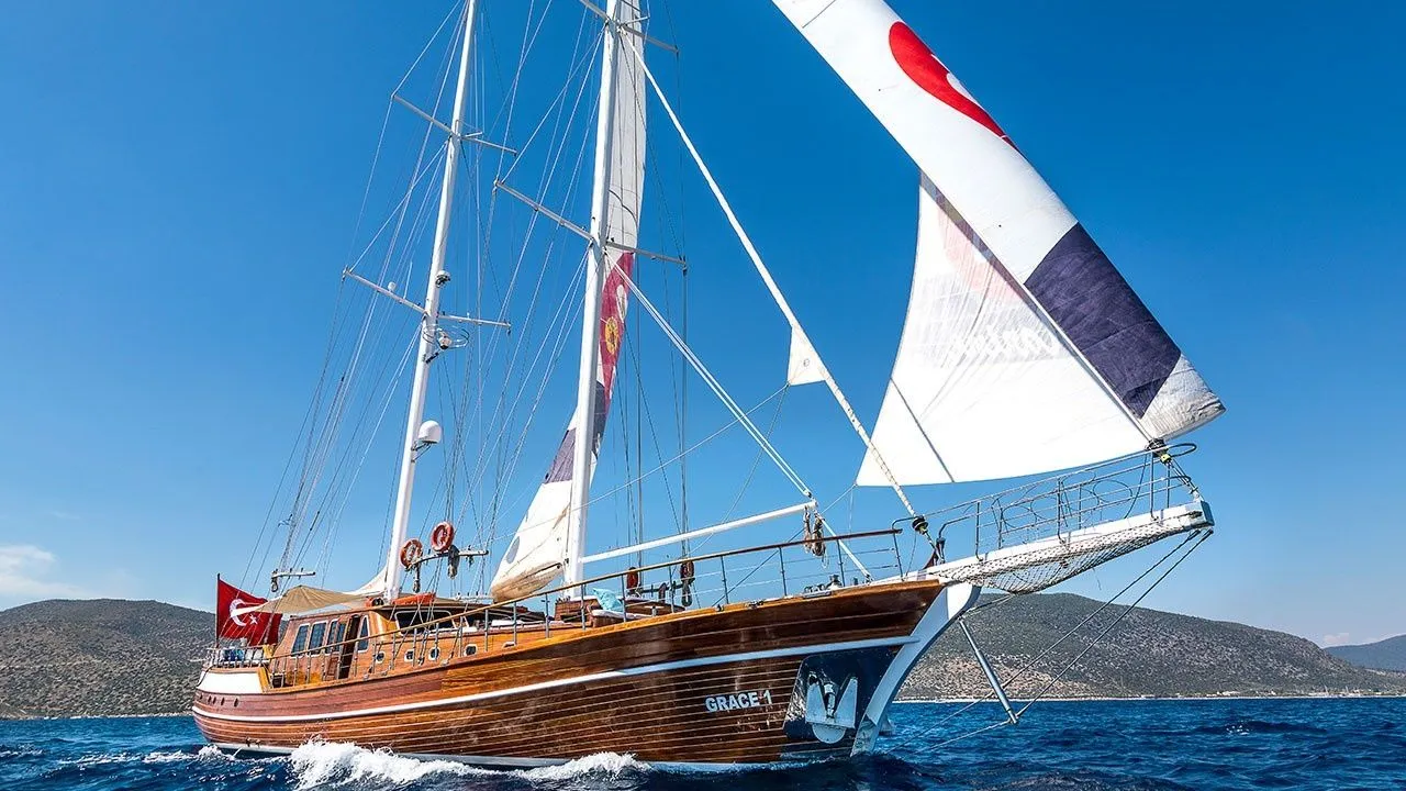 Grace 1 Charter Boat - 1