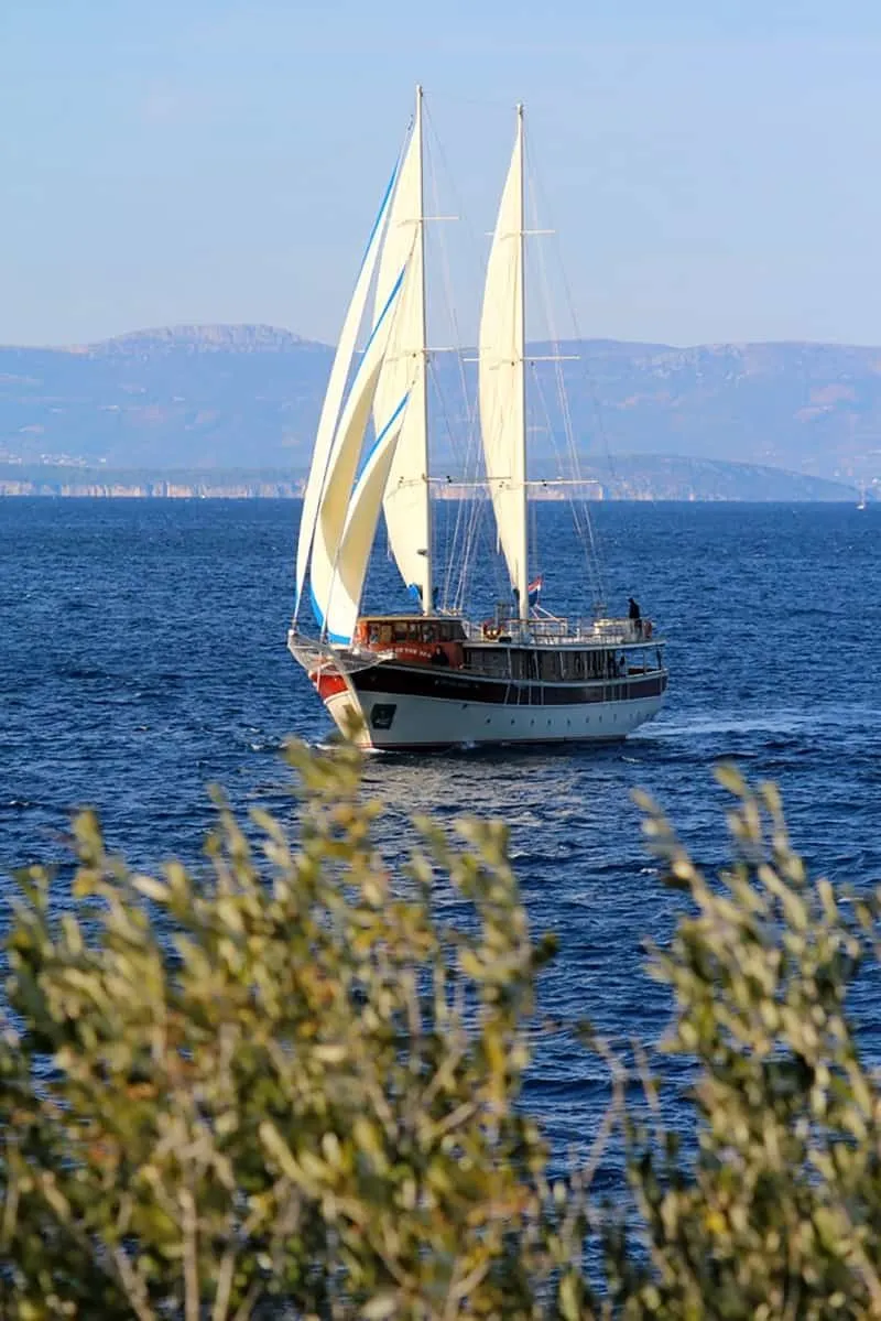 Tajna Mora Charter Boat - 4