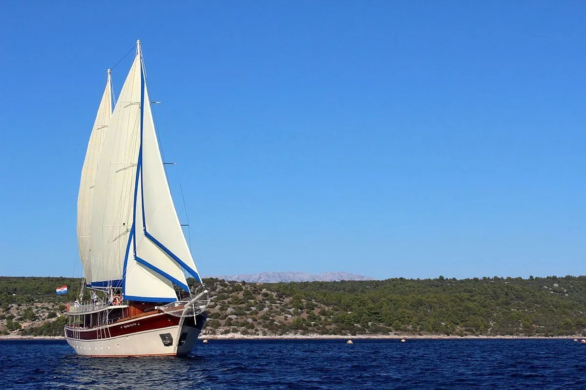 Tajna Mora Charter Boat - 3