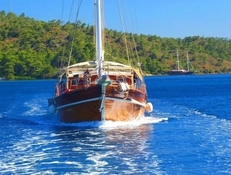 Muhtesem A Kiralık Teknesi - 3