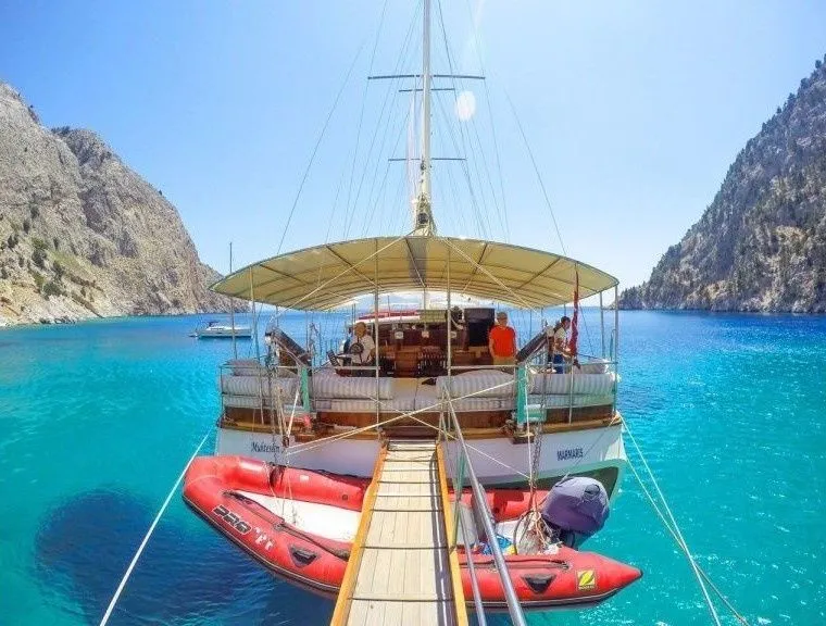 Muhtesem A Kiralık Teknesi - 4