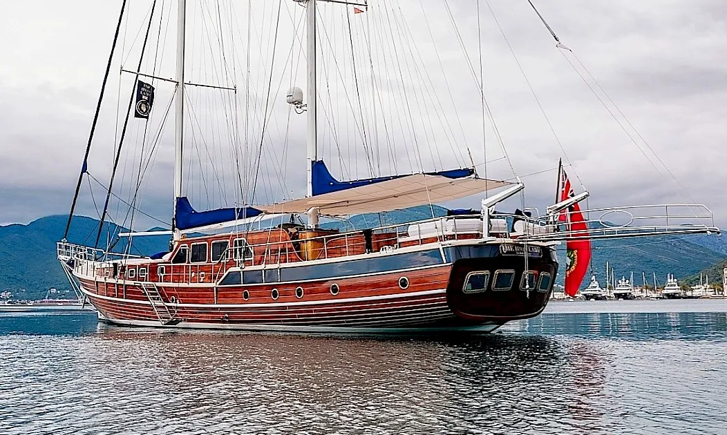 The Iron Lady Charter Boat - 1