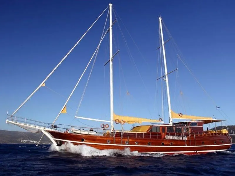 Akana Charterboot - 4