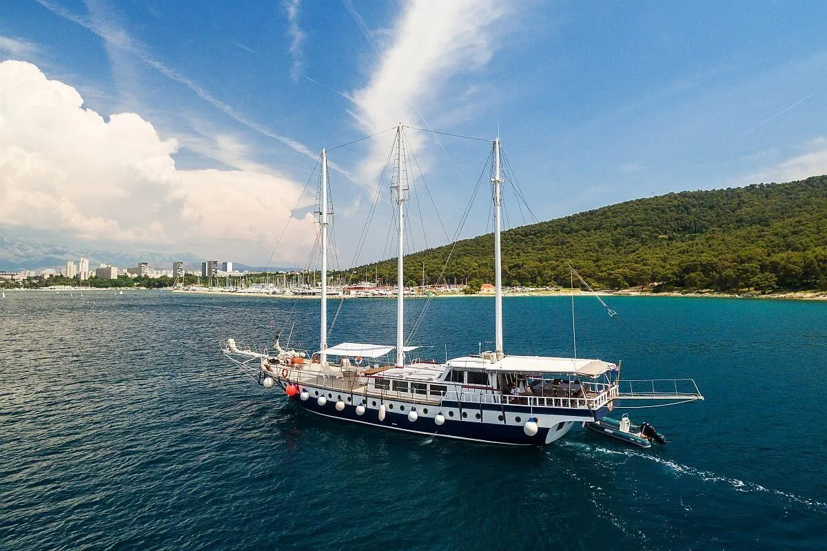 Explore Split on a 32m Rental Gulet