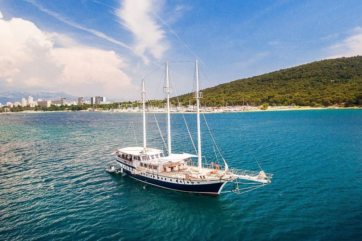 Gideon Charter Boat