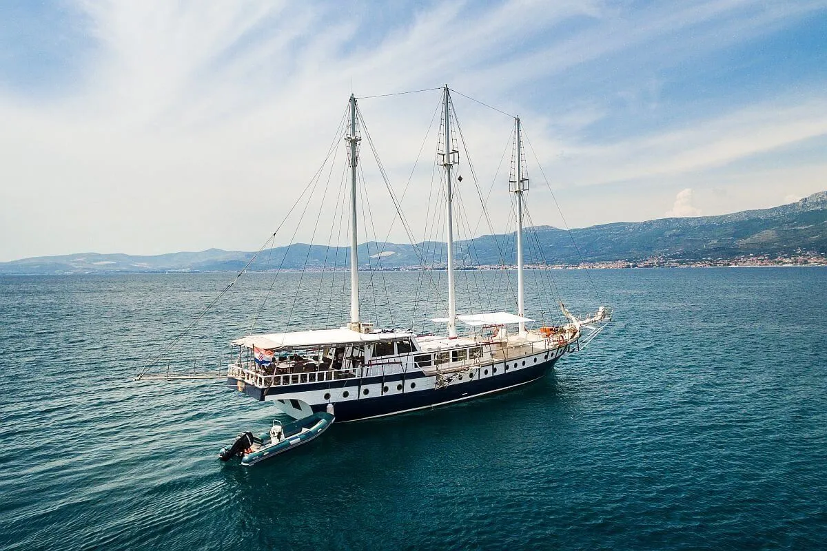 Gideon Charter Boat