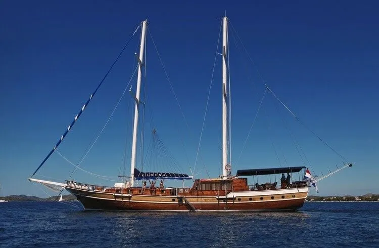 Rent a 32m 6 Cabin Gulet in Šibenik
