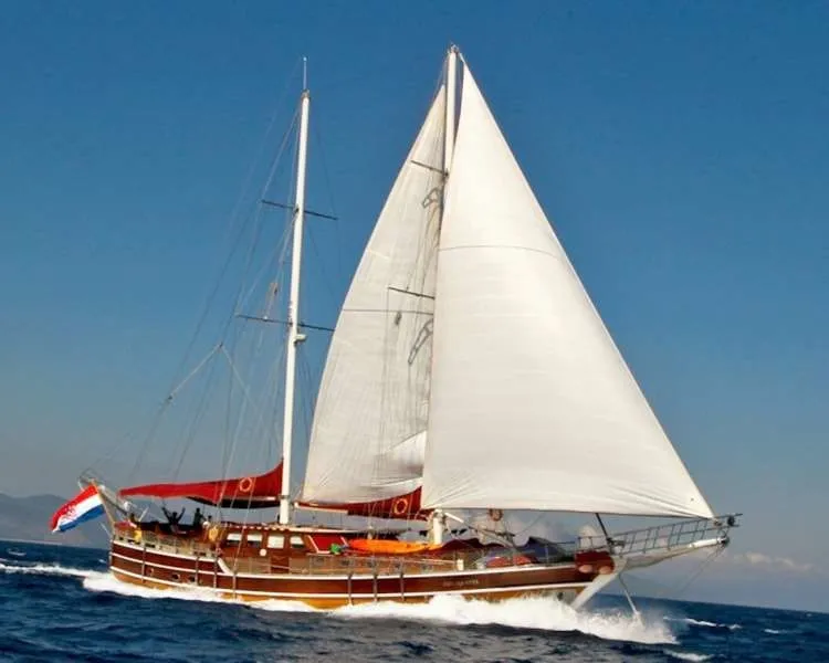 Charter a 32m Boat in Dubrovnik