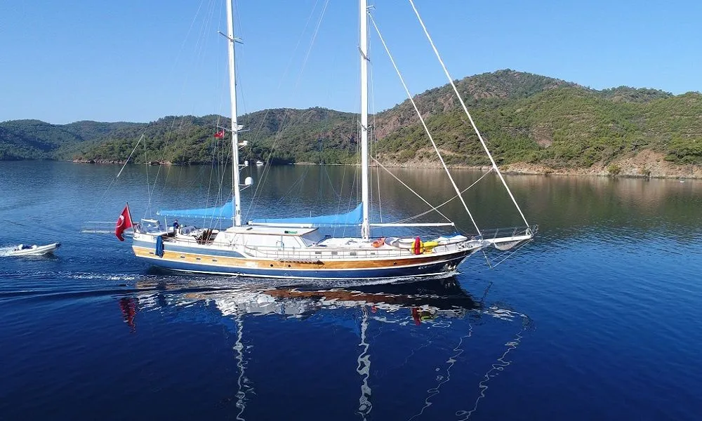 Ece Berrak Charter Boat - 5