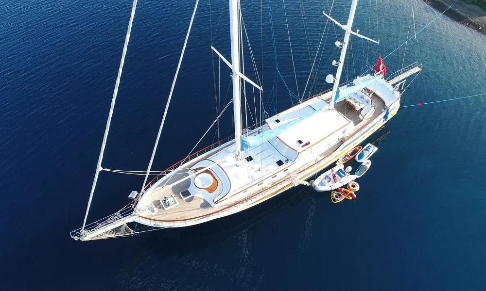 Ece Berrak Charter Boat - 3
