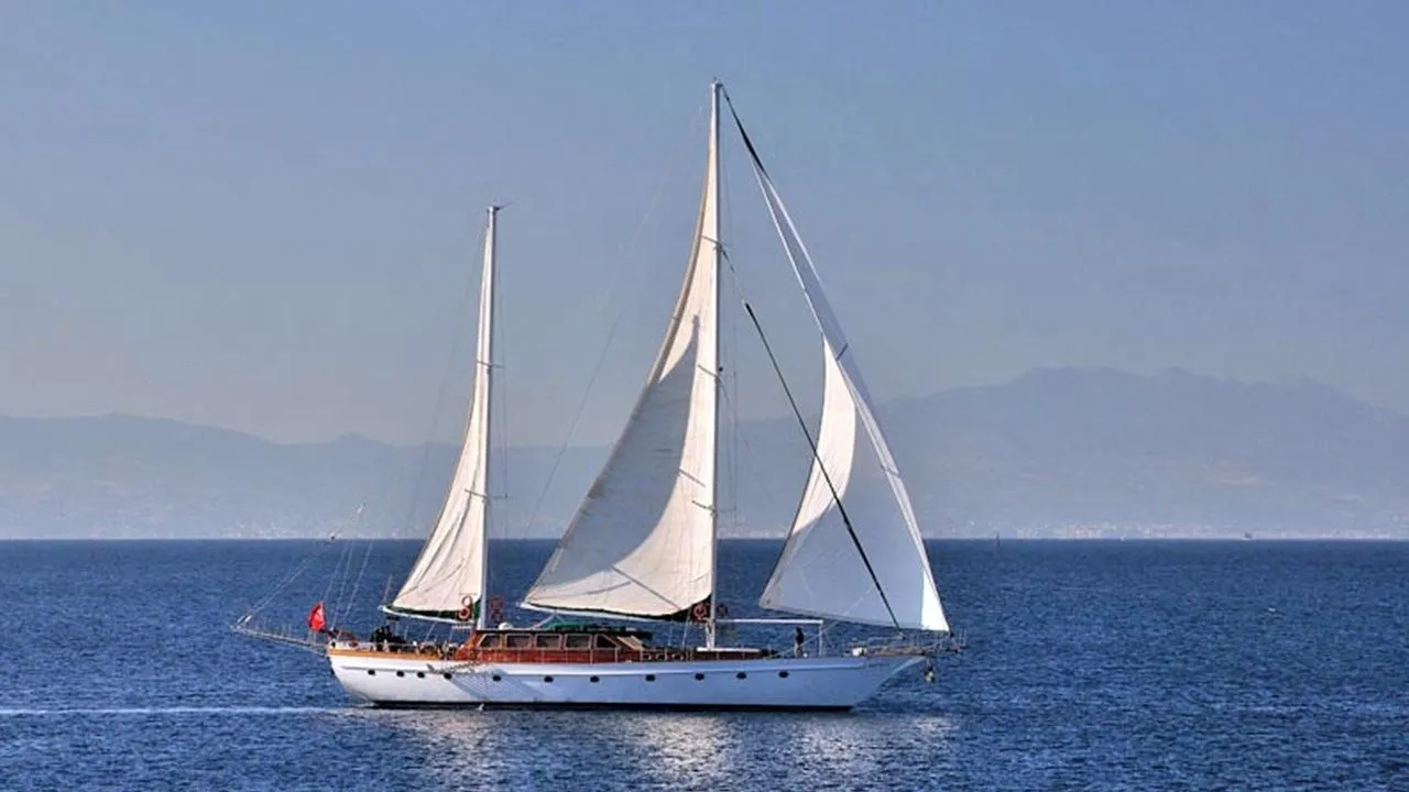 Charter a 33m 5 Cabin Gulet in Bodrum