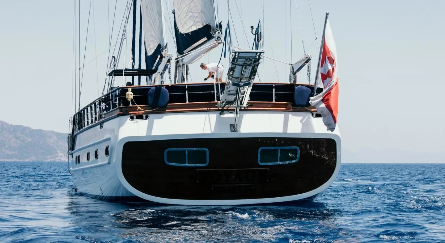 Voyage Charter Boat