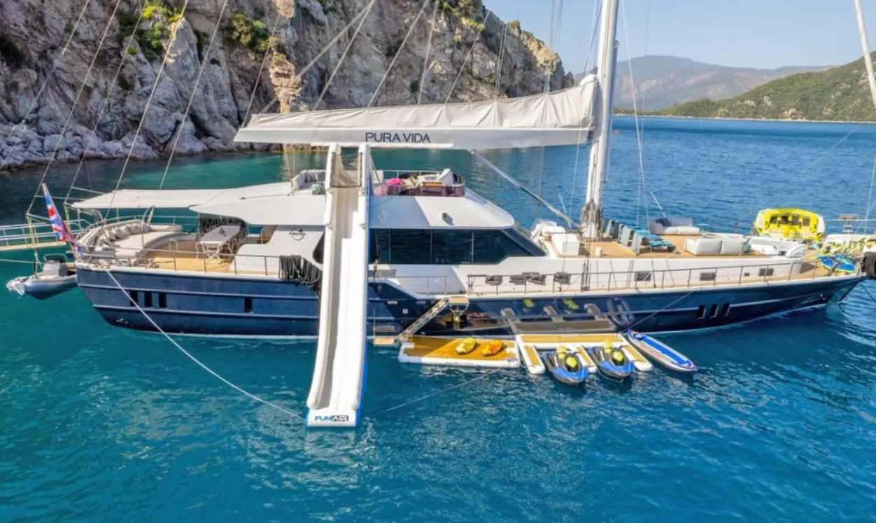 Pura Vida Kiralık Teknesi - 3