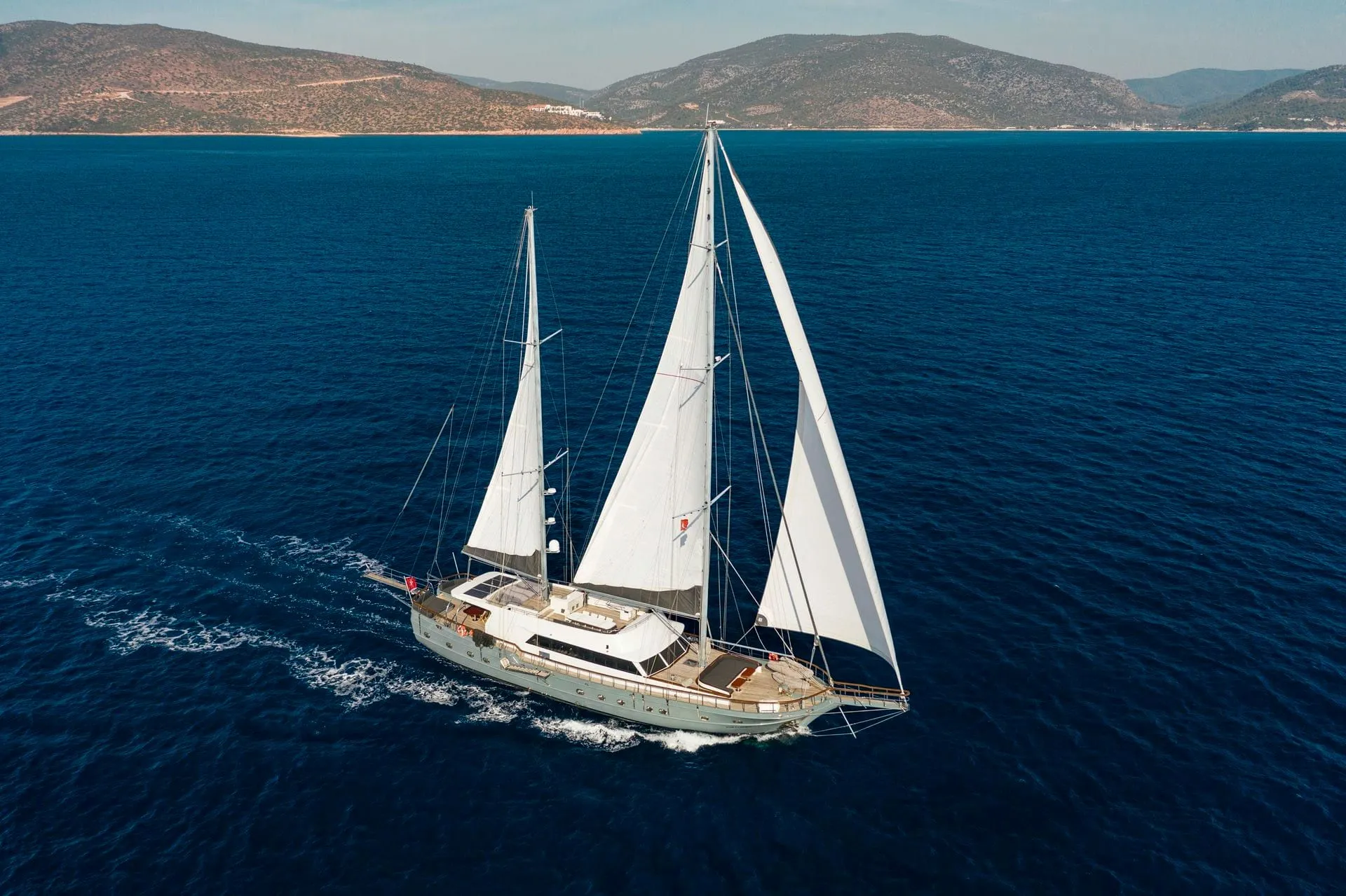 Rent a 34.6m 6 Cabin Gulet in Lavrion