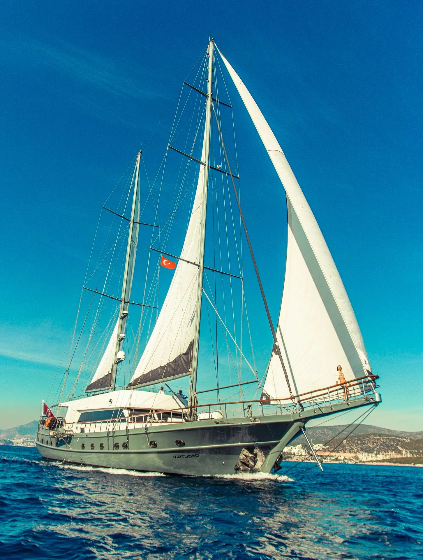 Rent a 34.6m 6 Cabin Gulet in Lavrion