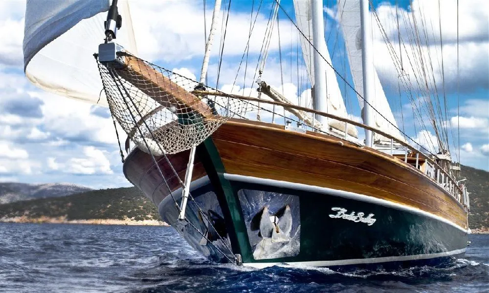 Bedia Sultan Charter Boat - 4