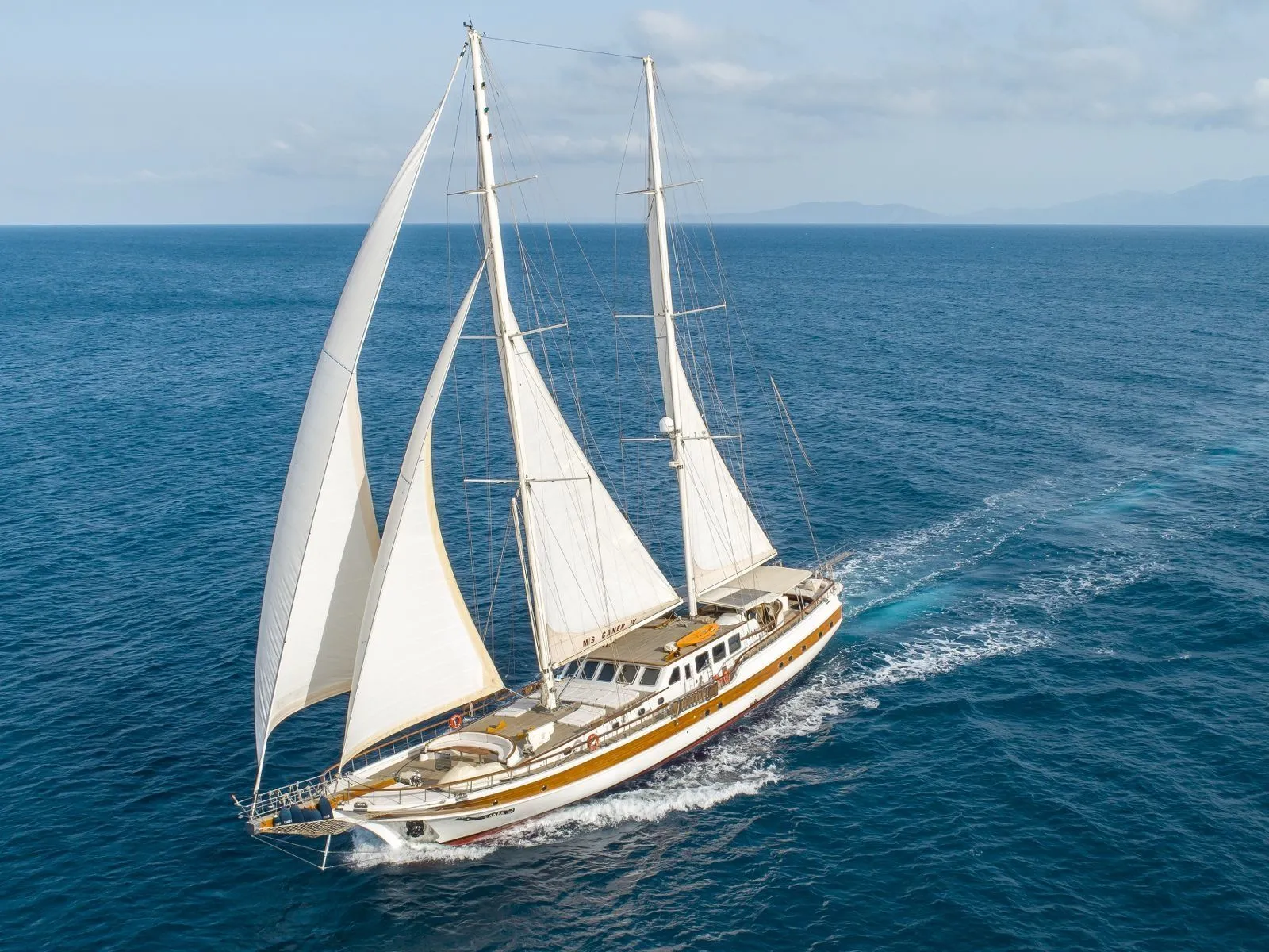 Caner 4 Charterboot - 3