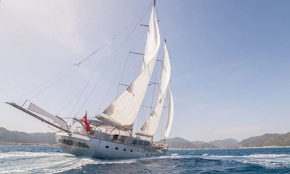 Silver Moon Charter Boat