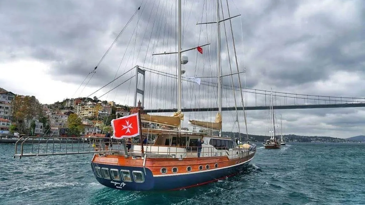 Dragon Fly Charterboot - 4