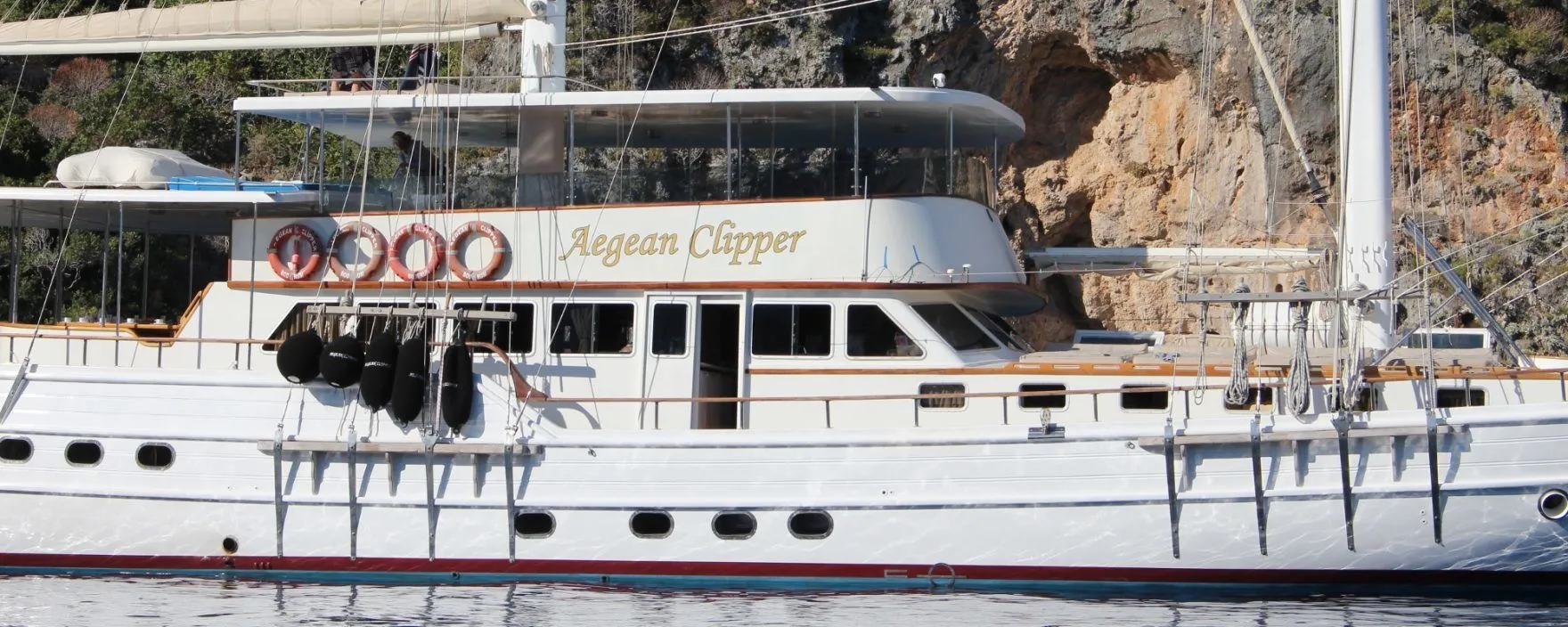 Aegean Clipper Charter Boat - 4