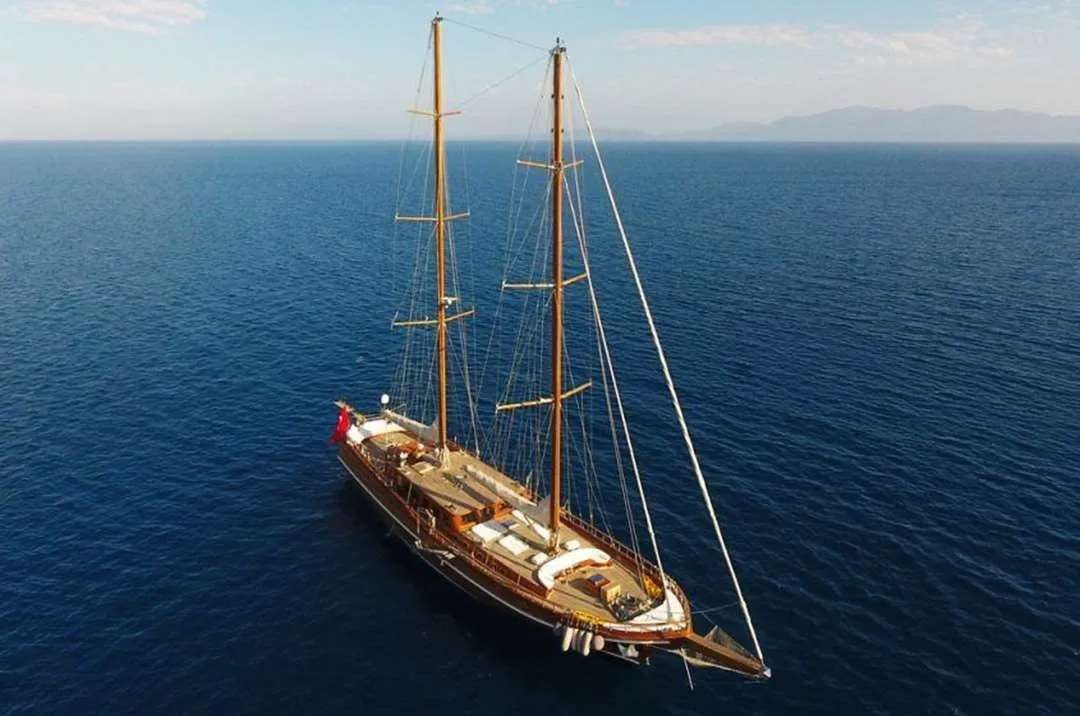 Cakir Yildiz Charter Boat - 5