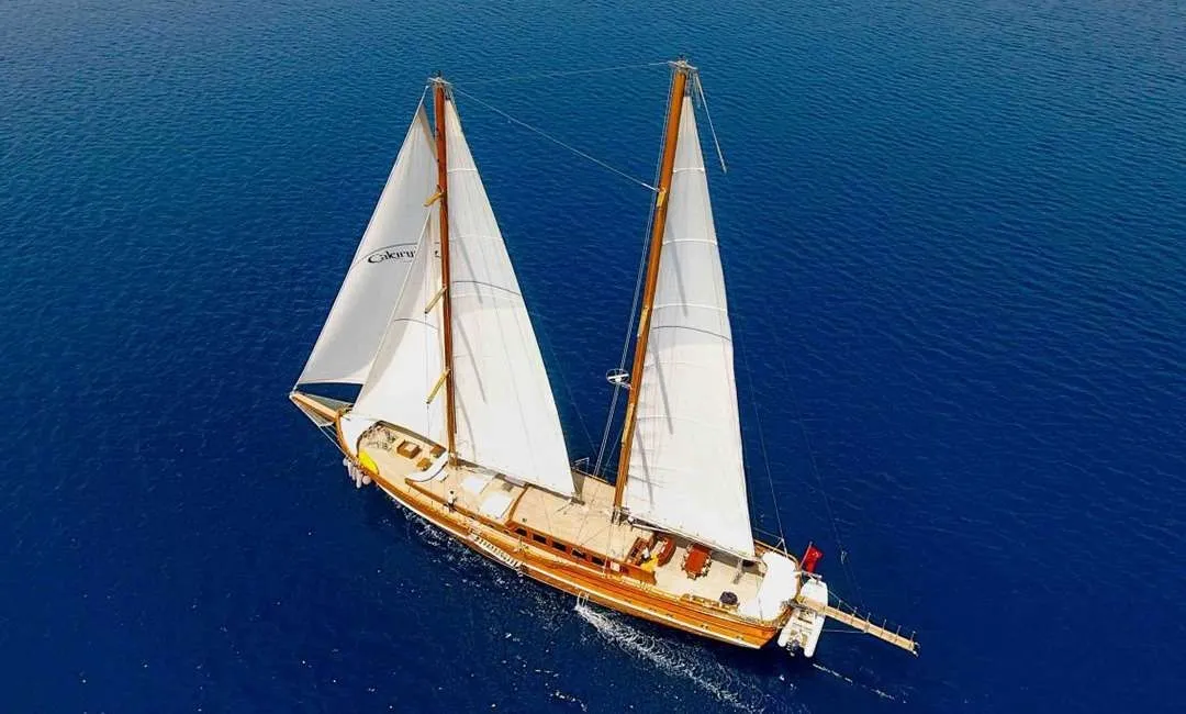 Cakir Yildiz Charter Boat - 4