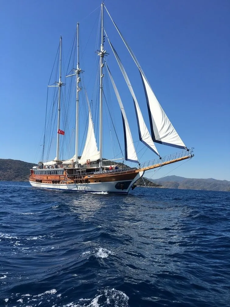 Чартер Grand Admiral - 4