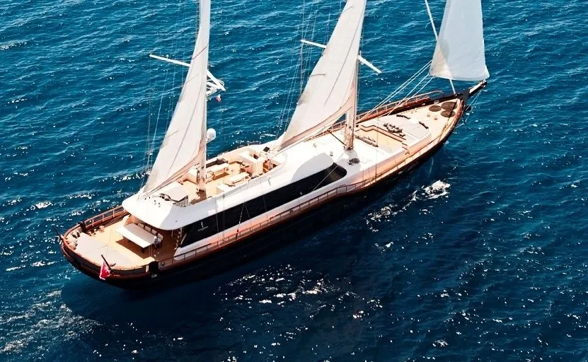 No Name Charter Boat - 3
