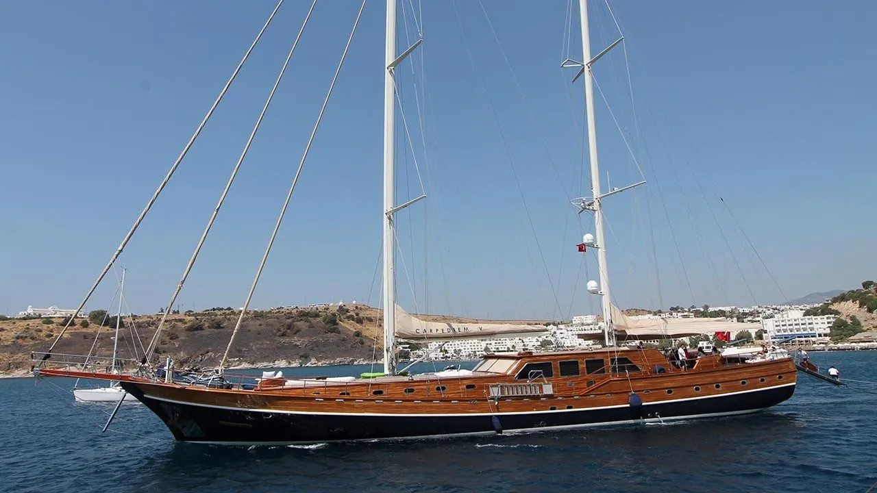 Carpe Diem 5 Charter Boat - 2