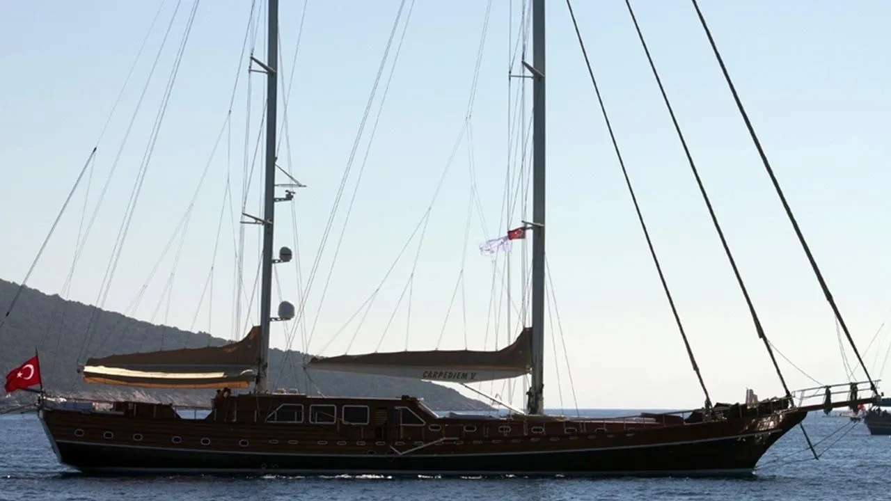 Carpe Diem 5 Charter Boat - 3