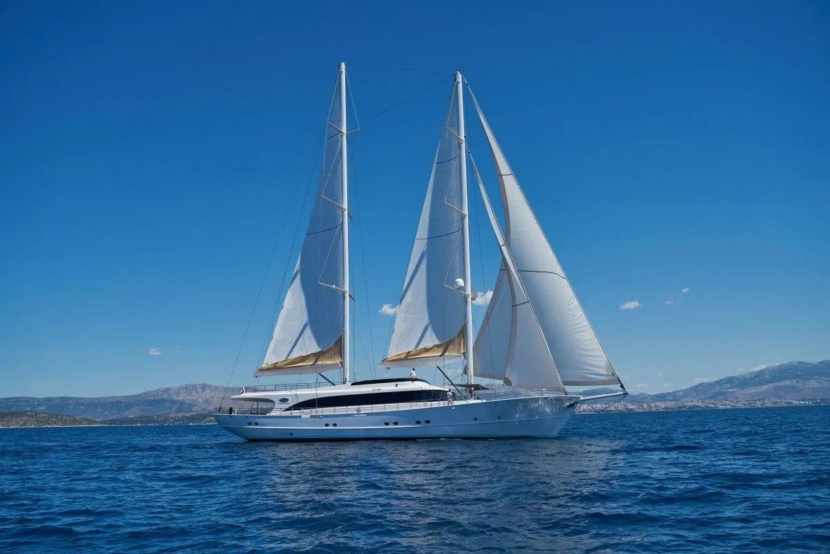 Acapella Charter Boat