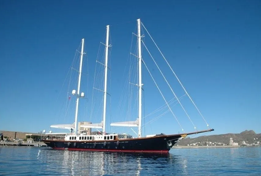 Yazz 1 Charter Boat - 5