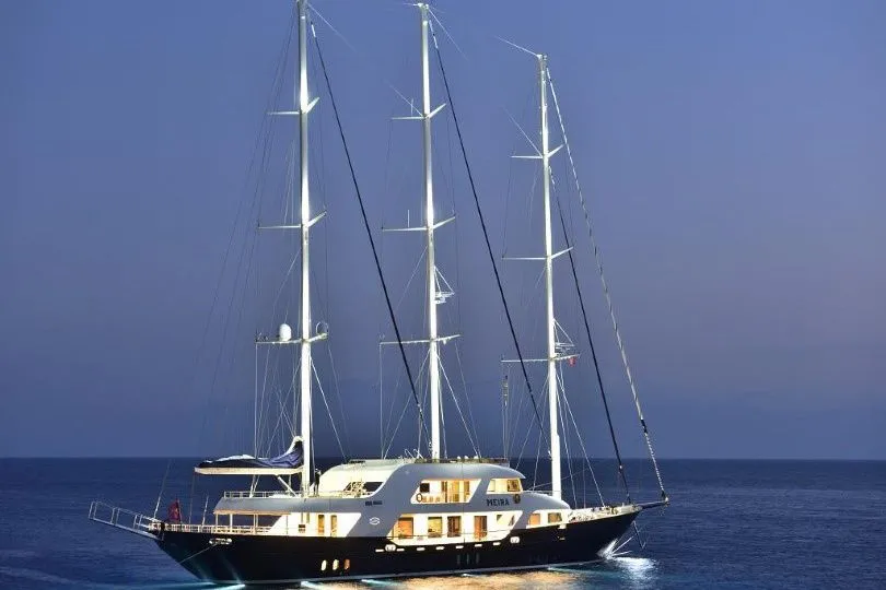 Meira Charter Boat - 4