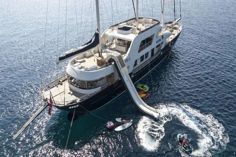 Meira Charter Boat - 3