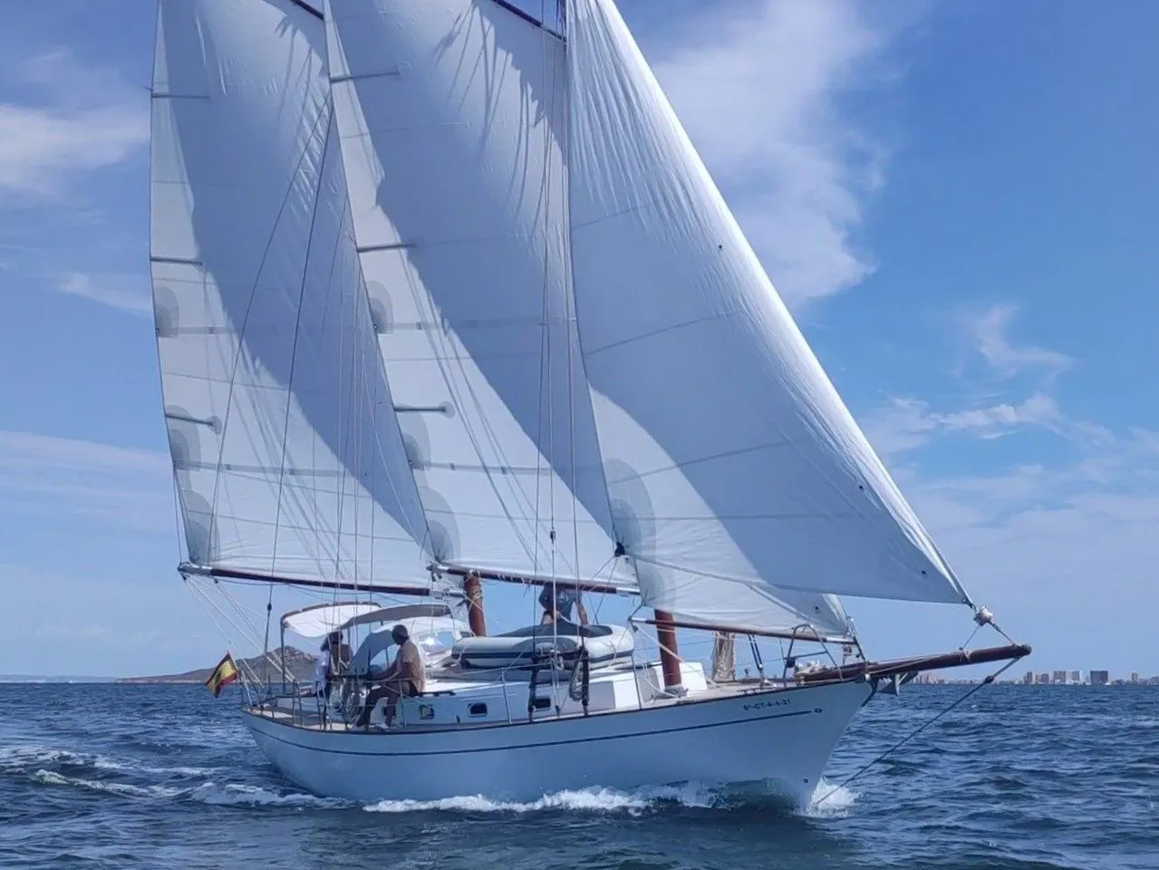 Atrevida Charter Boat
